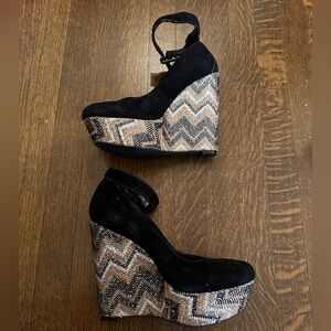 Jessica Simpson Black Bedazzled Wedges